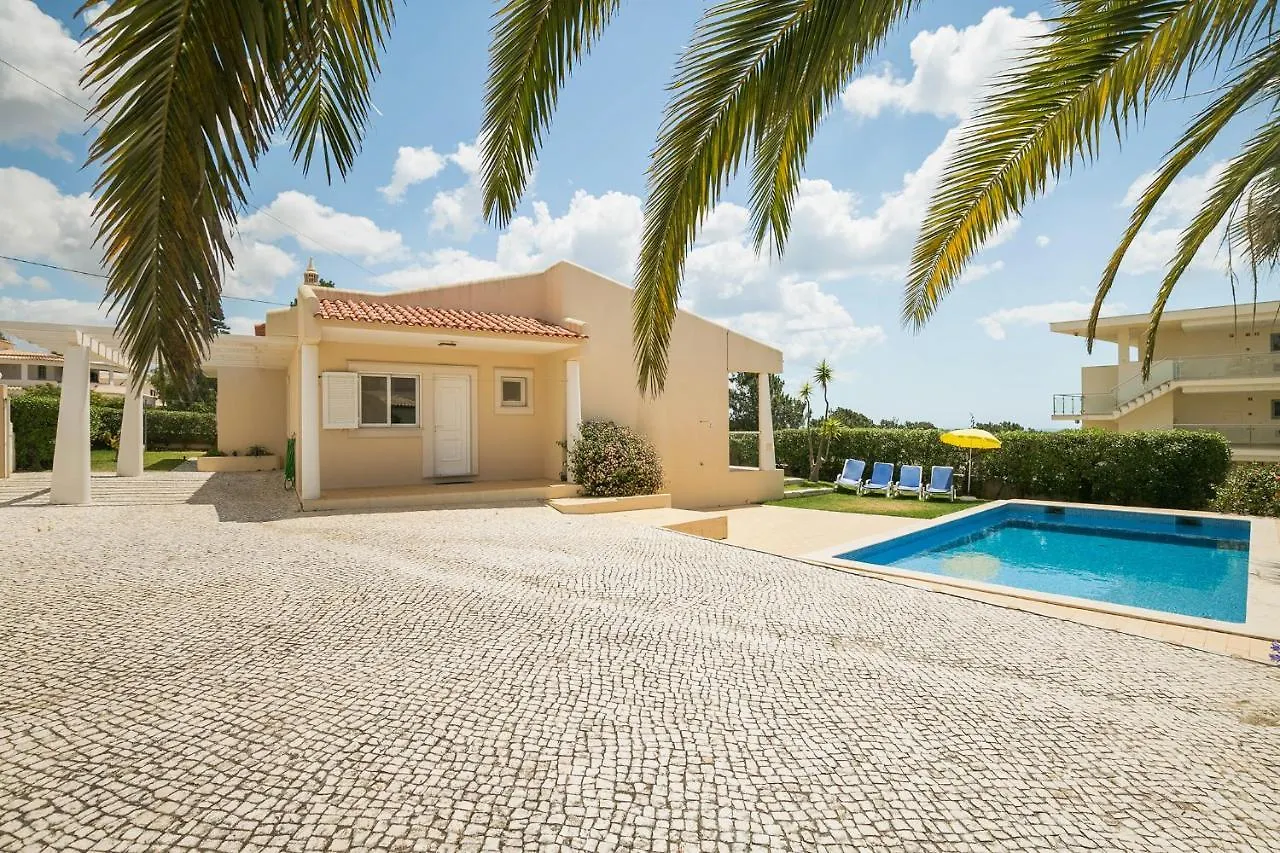 Abf36V2 Charming 2 Bdr Villa Located Only A Few Mi Albufeira