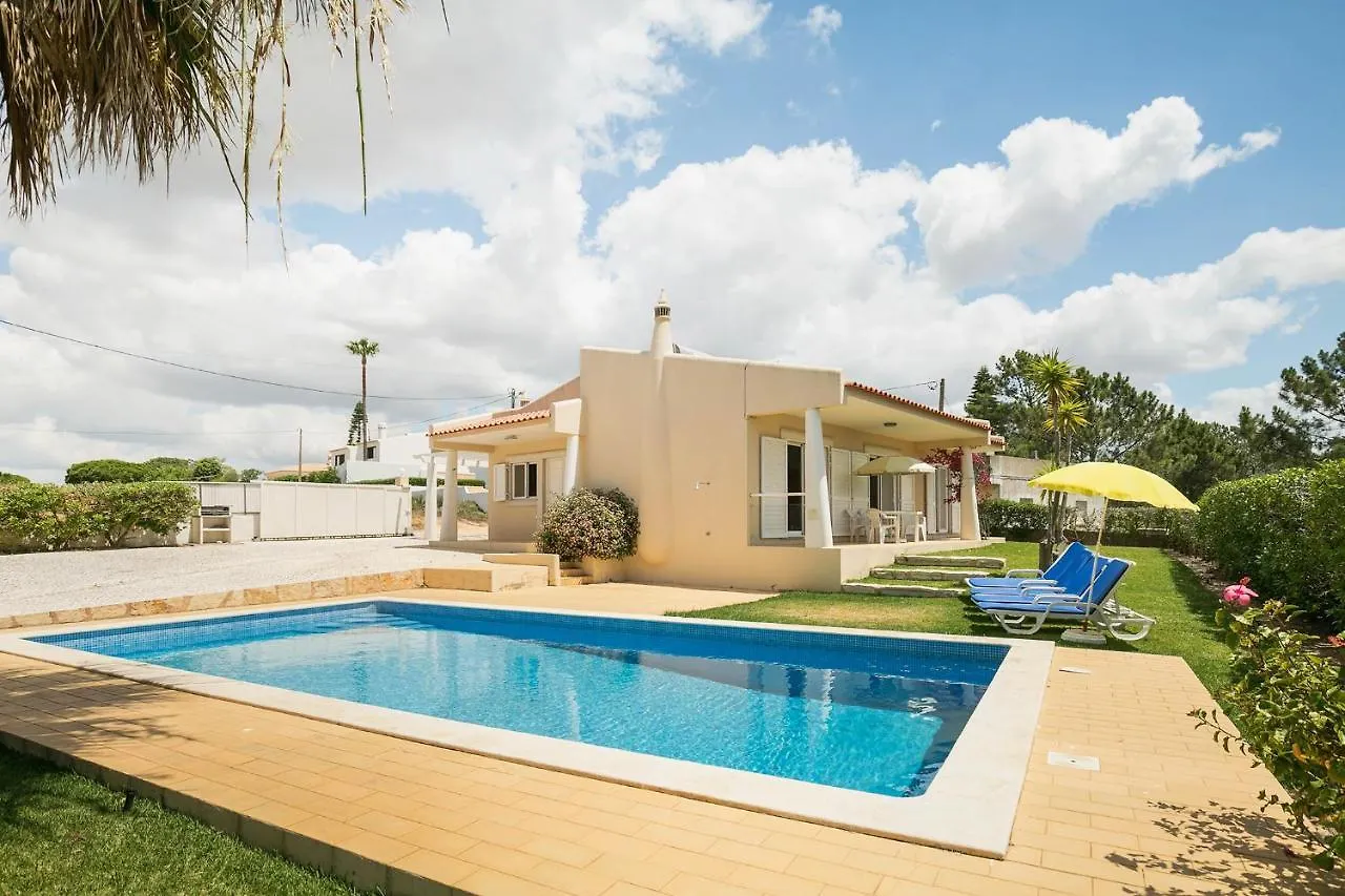 Abf36V2 Charming 2 Bdr Villa Located Only A Few Mi Albufeira